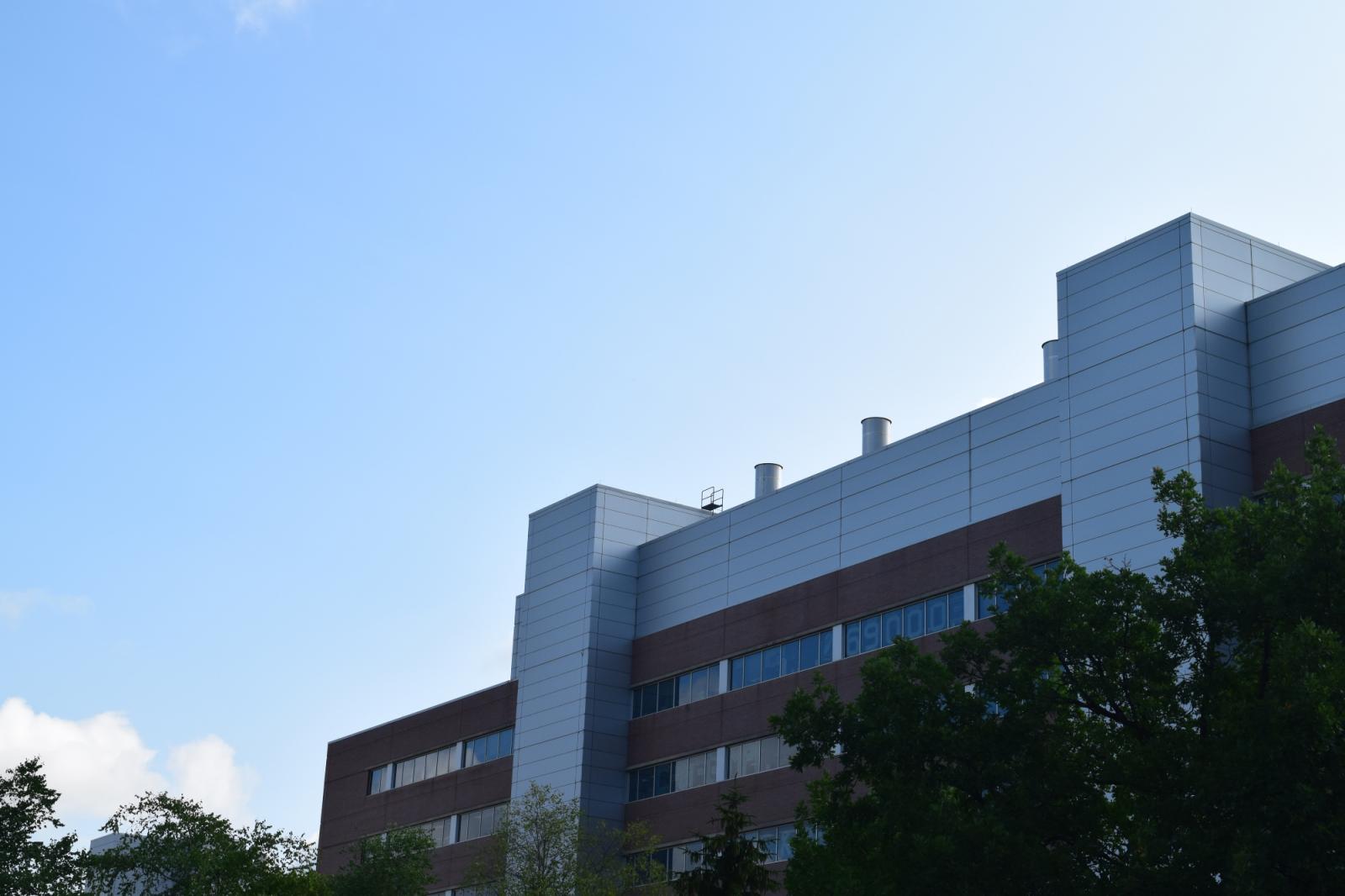 Biomedical and physical sciences building