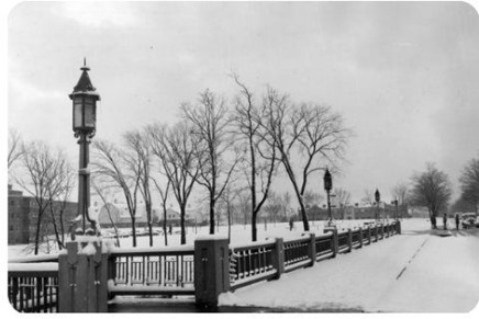 Existing Farm Lane bridge in winter