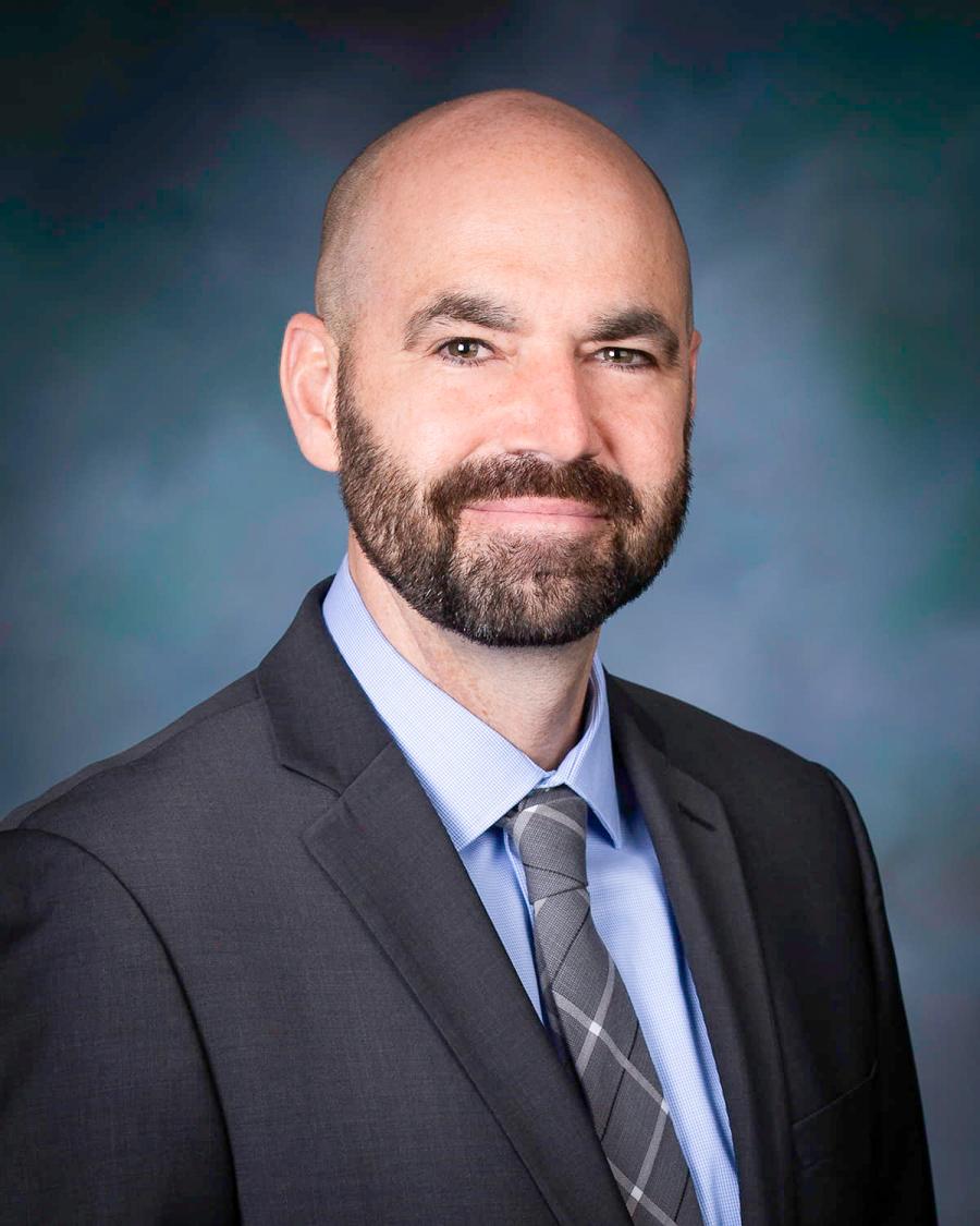 Portrait photo of Ken McFarlane